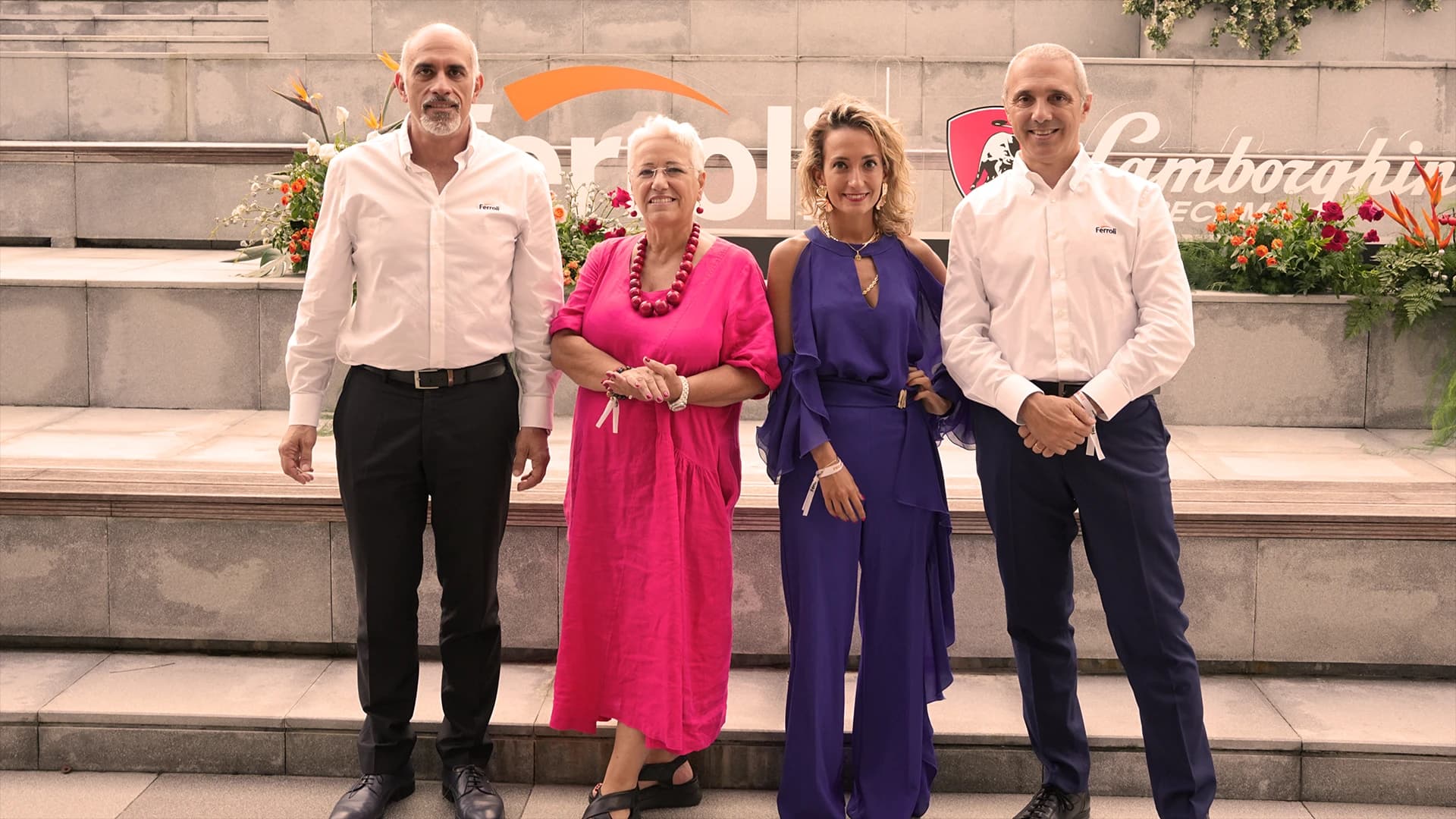 showroom opening event cina